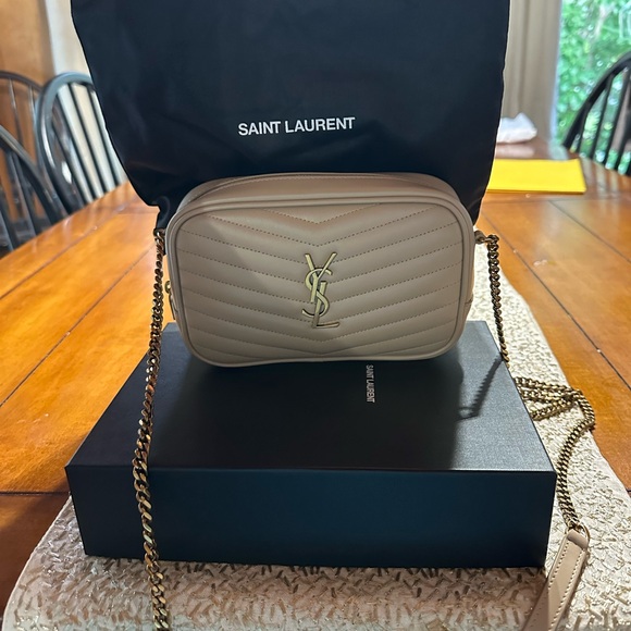 Brand new Saint Laurent. Never worn. Box and bag - Picture 1 of 9
